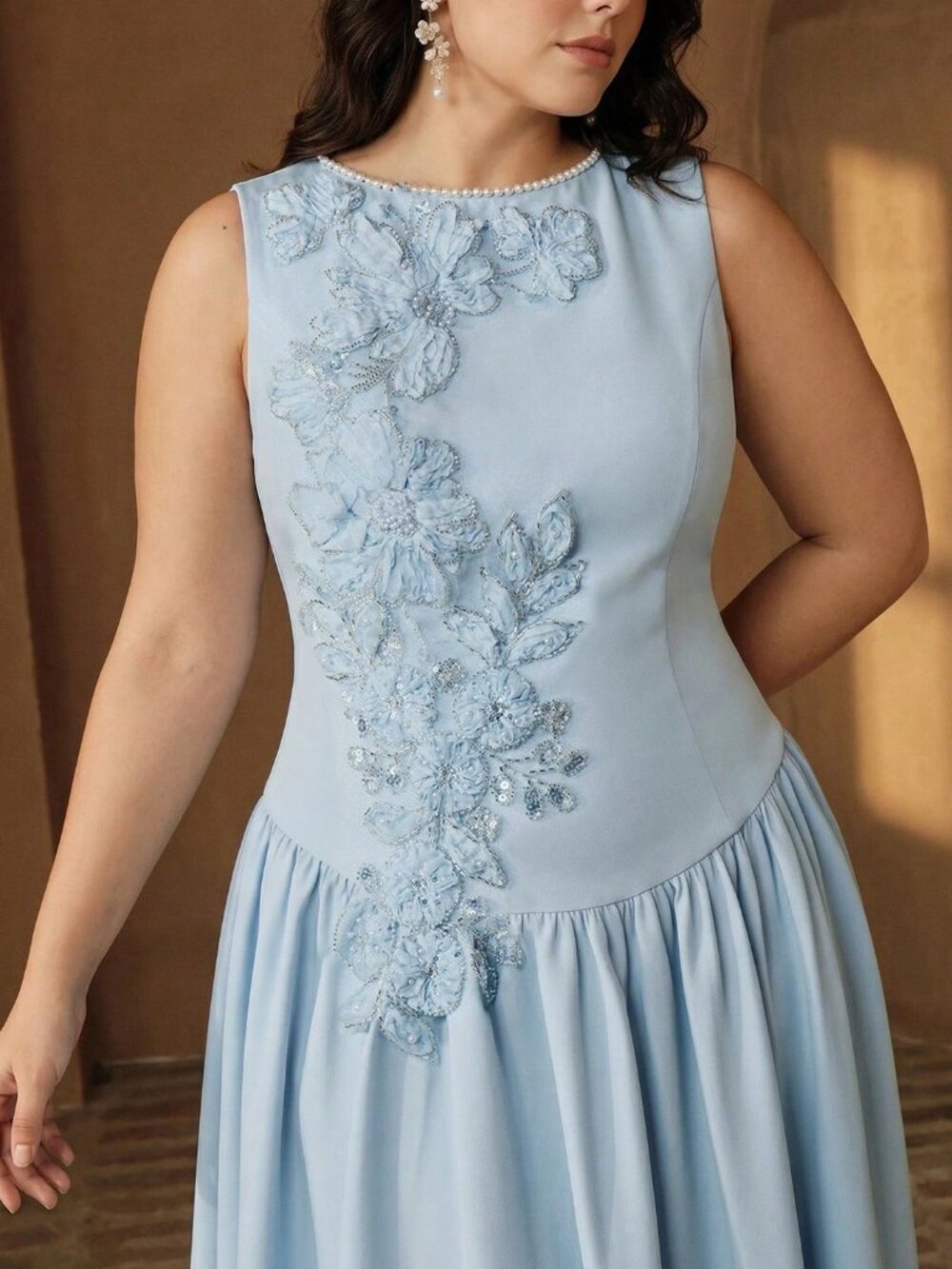 Blue Elegant Women's Plus Size Pearl Floral Pleated A-Line Maxi Dress - Picture 5 of 7